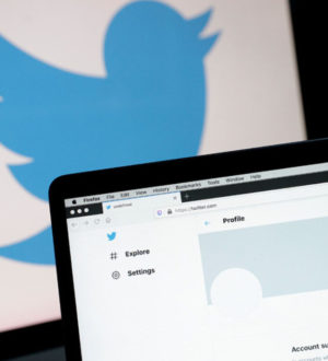 Как поменять язык в Twitter с английского на русский?